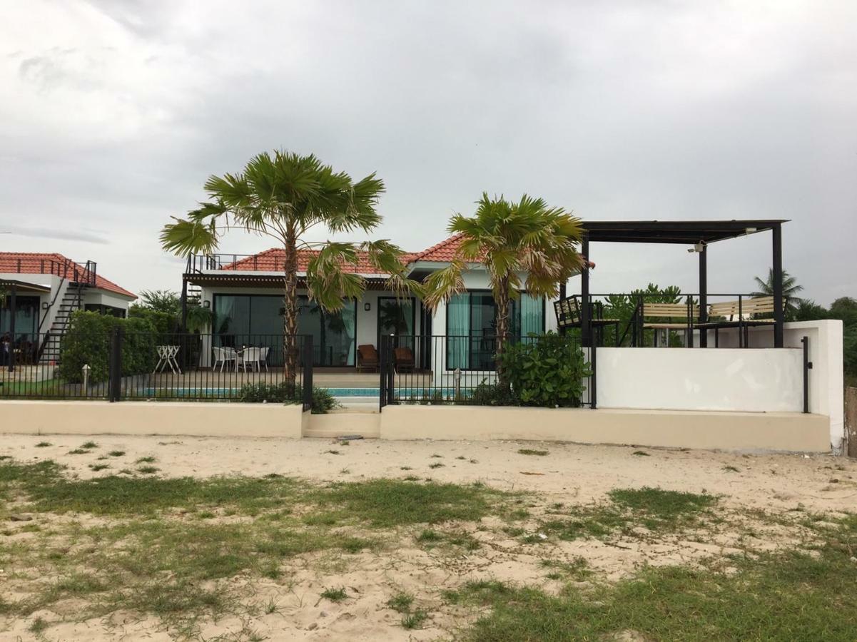 La Playa Beach Front Pool Villa Cha-Am,Huahin Exterior photo