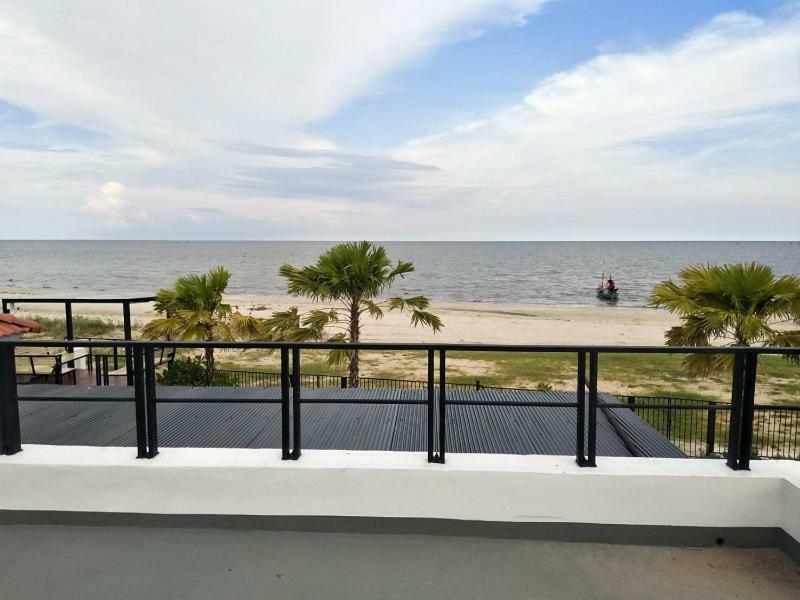 La Playa Beach Front Pool Villa Cha-Am,Huahin Exterior photo
